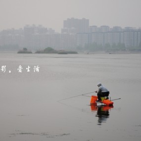 孤独的垂钓