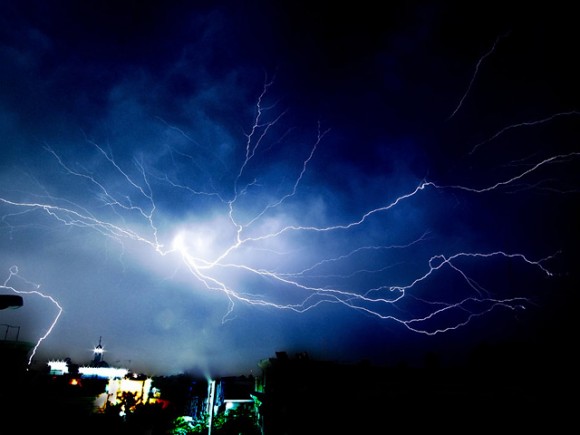 27张震撼人心的雷电摄影作品