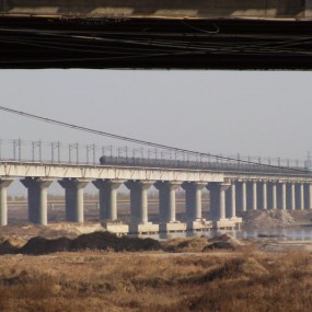 气势雄伟的谓河大桥