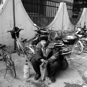 （偷拍）纬十街存车时候，拍的几张