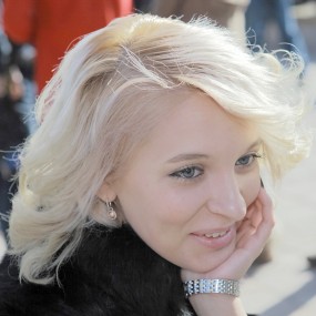 11.11作业《外籍美女》