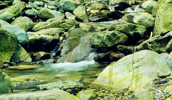 西寺沟外拍小瀑布