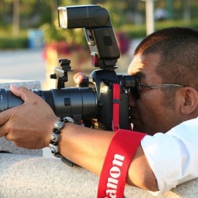 好专业的摄影师呀