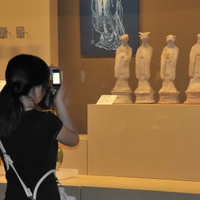 参观历史博物馆