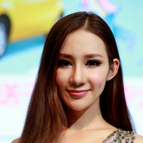 车展作业-----百微拍车模