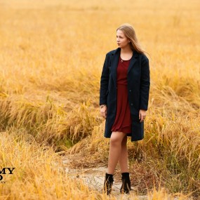 橙色的稻田。。。（洋妞，外拍）