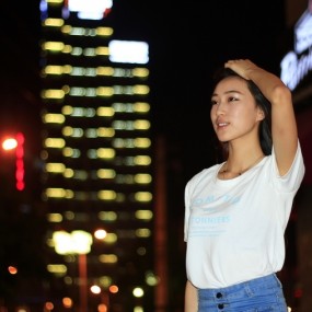 首次参加论坛夜景活动