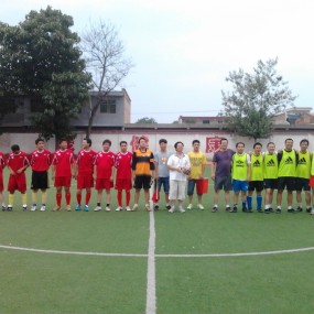 我也发几张手机拍的（同事用我的手机拍的）娱乐一下！