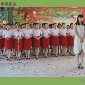 学院举办班歌汇演