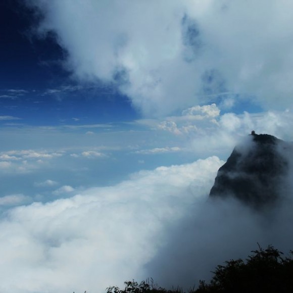 在峨眉山遇到了好天气