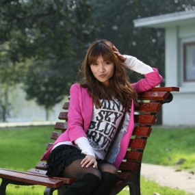 小马三外拍粉色小西装