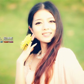 《六月二日曲江外拍》