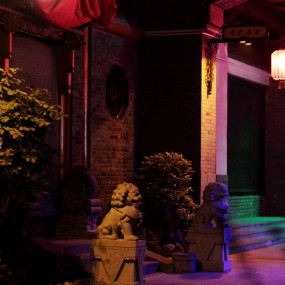 试镜---大光圈手持夜景扫街