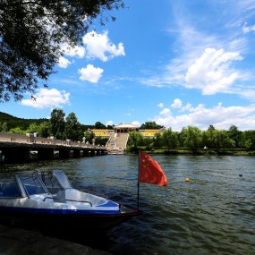 家乡的蓝天白云