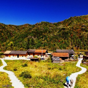 蓝蓝天上白云飘、貌似青蔵高原景一一国庆摄于黑河流域