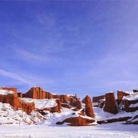 国家地质公园天山大峡谷