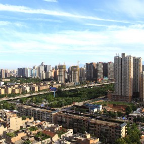 周末在家楼上拍周边楼群