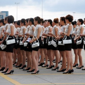 这么多制服诱惑？？