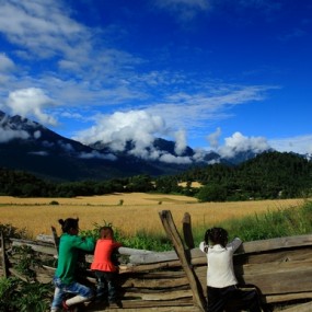 七月份和几个朋友驾车从云南丽江出发，一路行程六天到达西藏拉萨沿途所拍（人物）