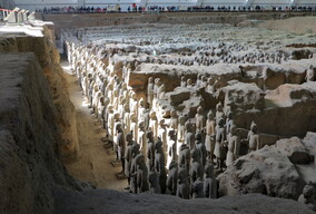 三幅有名的兵马俑照片