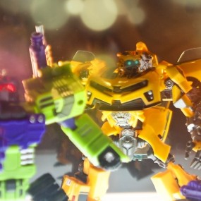 玩具般变形金刚