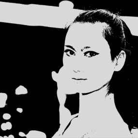 雷克萨斯——两个美女