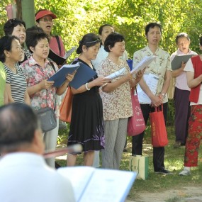 唱的幸福落满坡