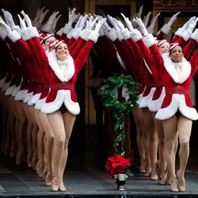 性感“火箭女郎”火爆面试现场