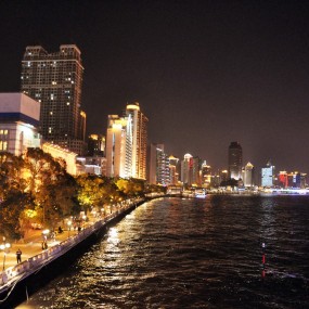 【流光溢彩的河】