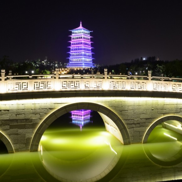 多姿－－－－长安塔