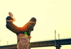 年轻  动感 渺茫