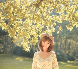 冬日暖暖的草地上 LIS