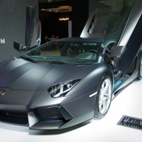 五一车展上的豪车