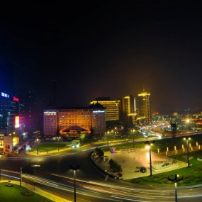 南门文化广场夜景两张