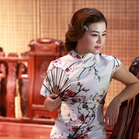 品位茗影.红木人像