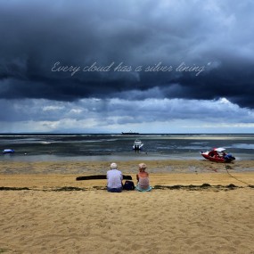 乌云背后的幸福