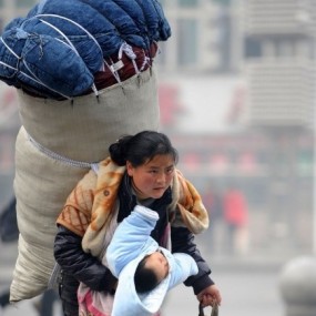 我们生活在两个世界里