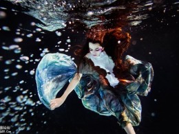 Ilse Moore 唯美水下摄影