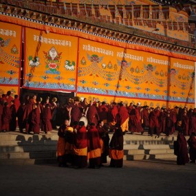 格尔底寺晒佛节