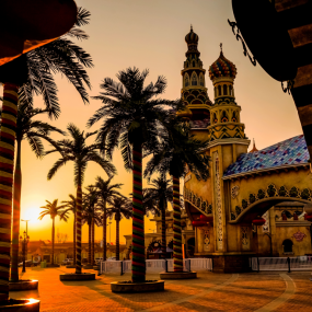 乐华城挺有特色