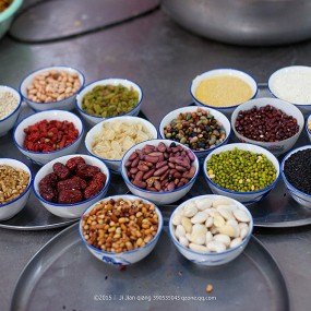 2015大兴善寺腊八节瑞雪施粥