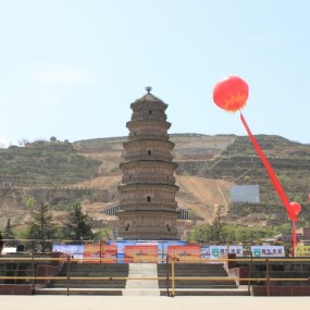 彬县偶遇星光大道