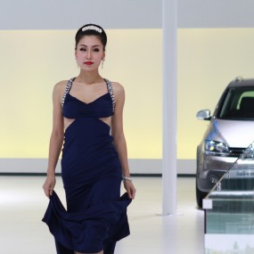 性感大气的辉腾御用模特