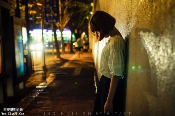 当天街角流过你声线