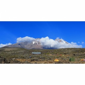 登顶乞力马扎罗