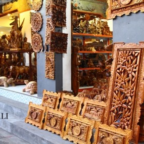 小夜摄影《巴厘街头》