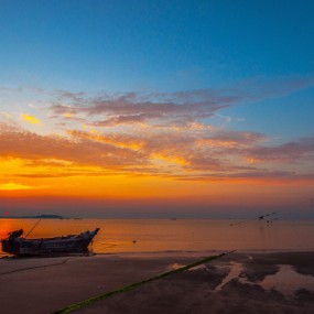 海岸晚霞（8）~ 威海泊于海岸