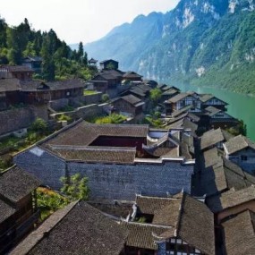 最适合闺蜜旅行的20个地方，陪你从校服到婚纱，人生就差一场旅行