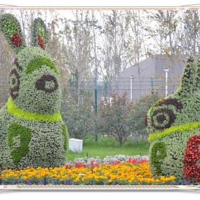 世园大“集市”里的些许安宁---加边框无其他后期。