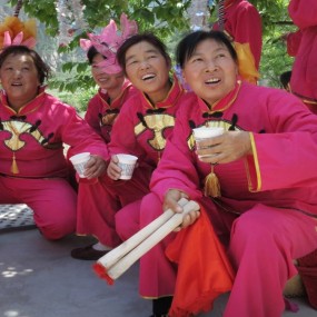 热情的黄龙人们